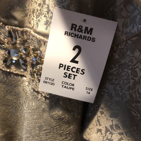 R&M Richards 2 piece mother of the bride or holiday dress - Picture 4 of 9